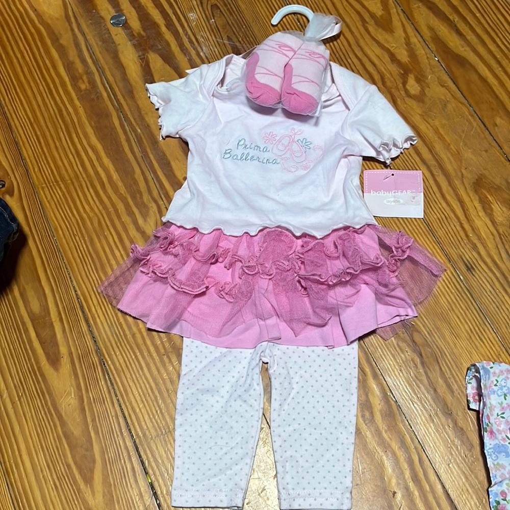 Adorable baby ballerina 3 piece set NWT